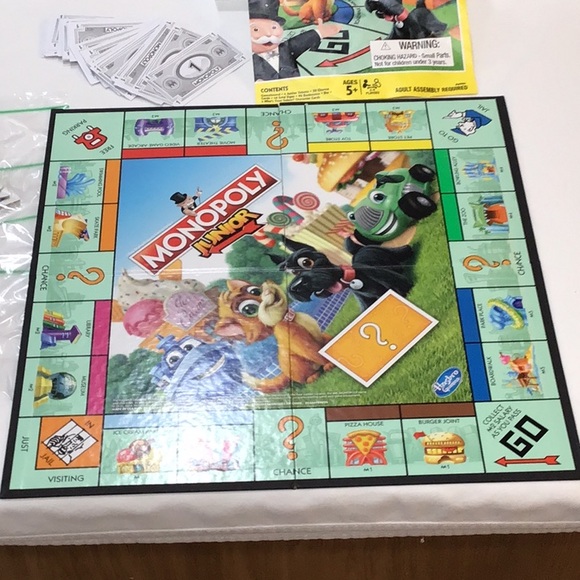 Monopoly Junior complete!  EUC - Picture 4 of 10